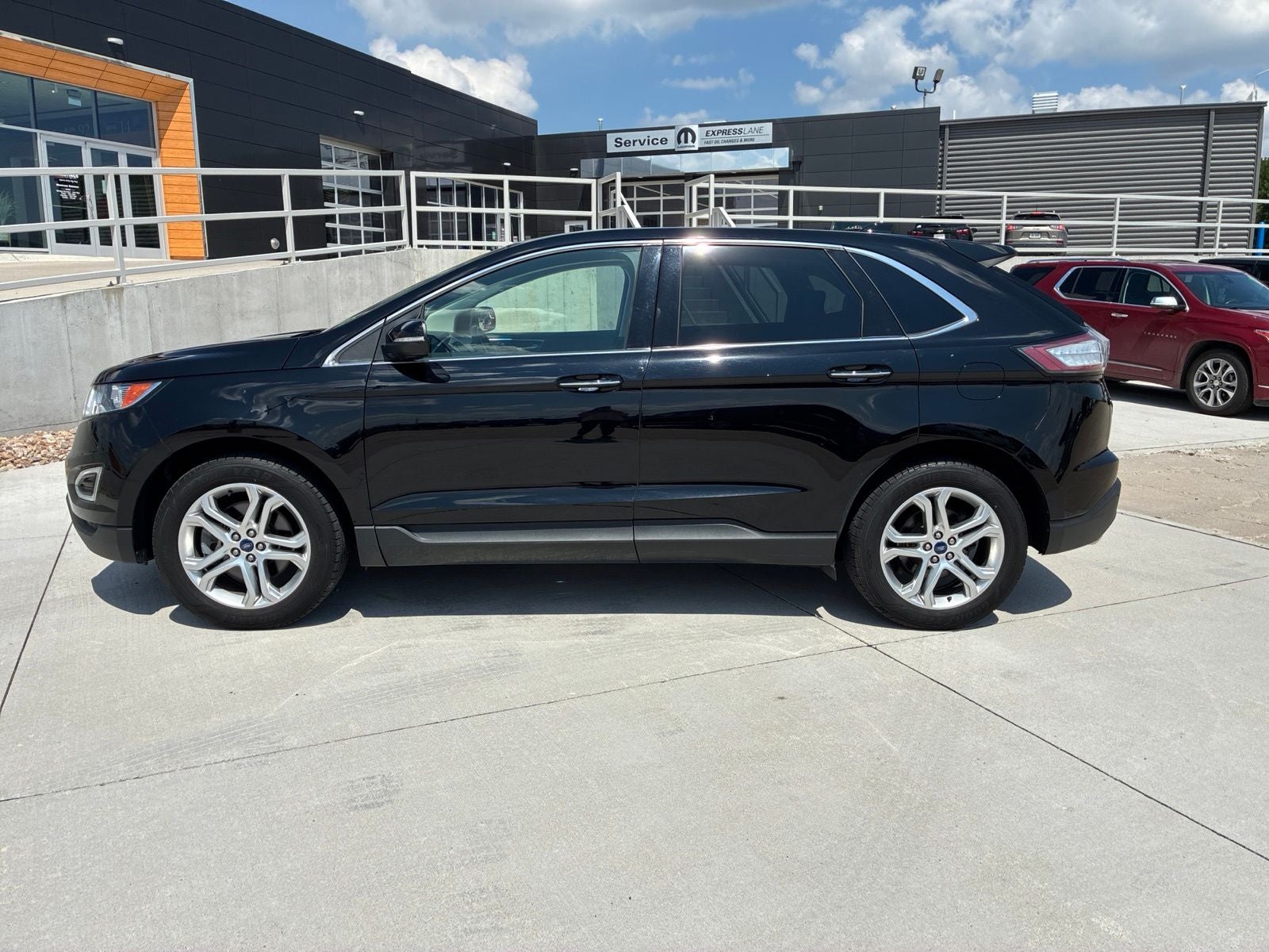 2018 Ford Edge — side profile view